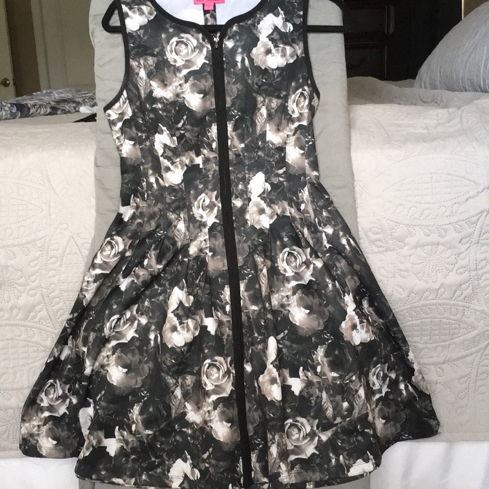 Betsy Johnson Dress